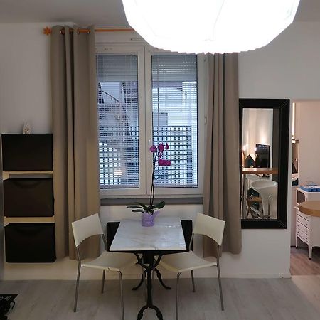 نانسي La Cour Victoria - Vosges Place & St Dizier St -27M2 المظهر الخارجي الصورة